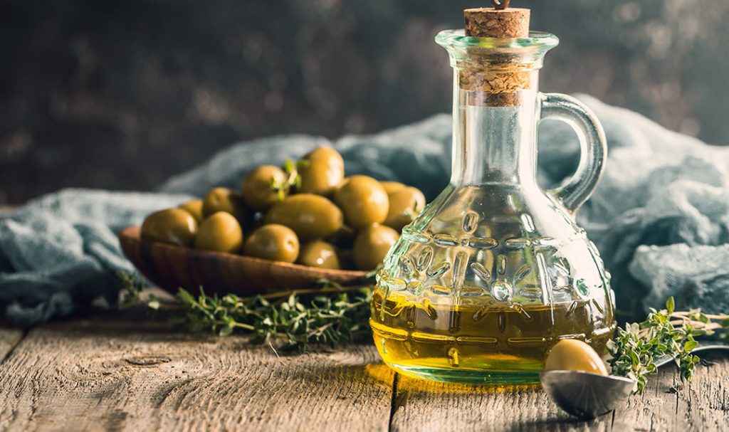 Aceite de Oliva: base de la salud mediterránea